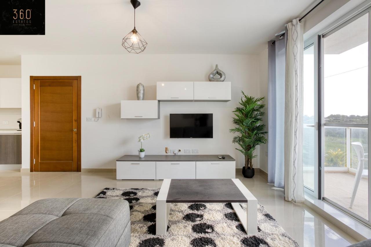 Stunning 3Br W/Country View Apartment In M'Scalak By 360 Estates Marsaskala Exterior foto